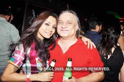 'Indian Ocean' performs