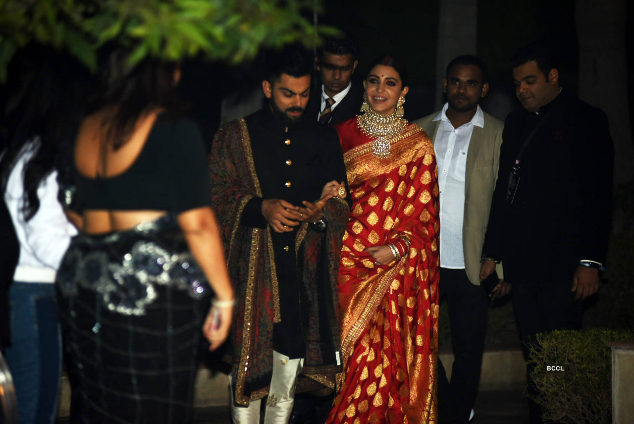 Virat and Anushka got this special gift from Indian army at their wedding reception