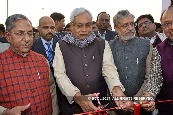 Nitish Kumar inaugurates overbridge