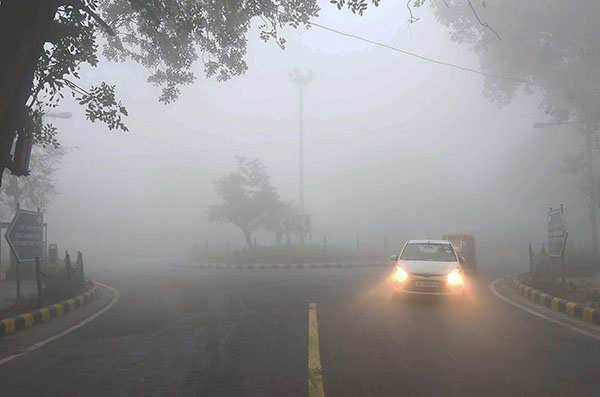 Cold wave sweeps North India