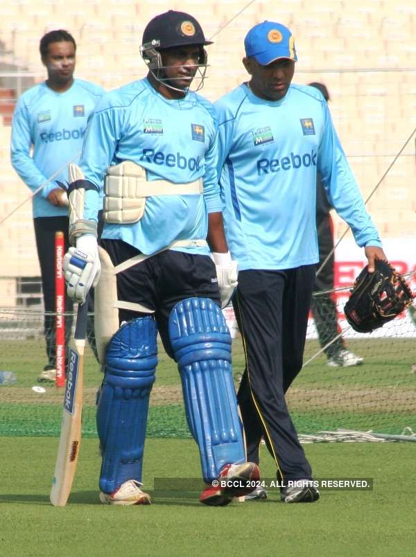 Veteran Sri Lankan Batsman Sanath Jayasuriya now needs crutches