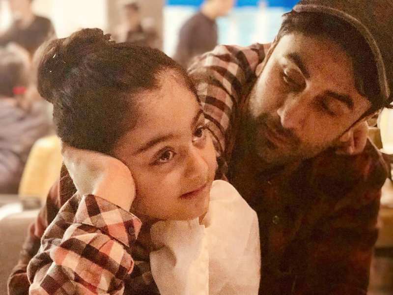 Pic: Ranbir Kapoor and niece Samara are lost in "deep" thoughts