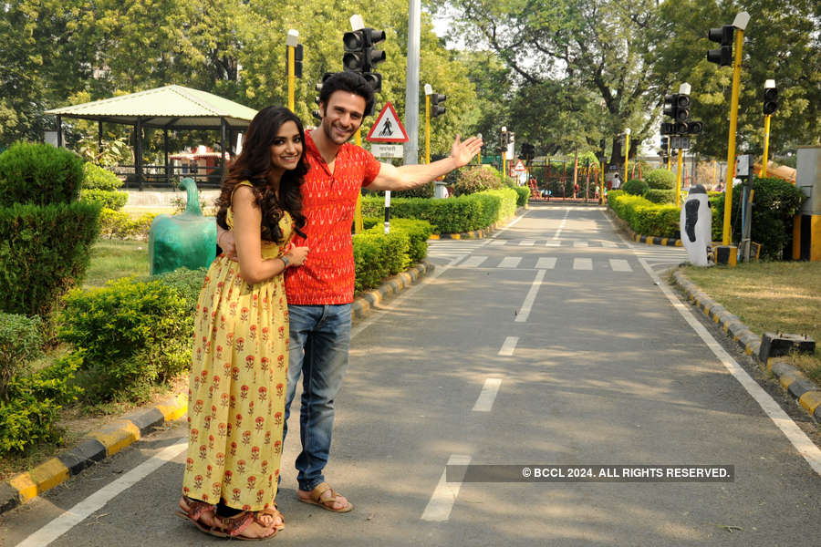 Jiyaa Shankar and Karan Suchak pose for a photoshoot