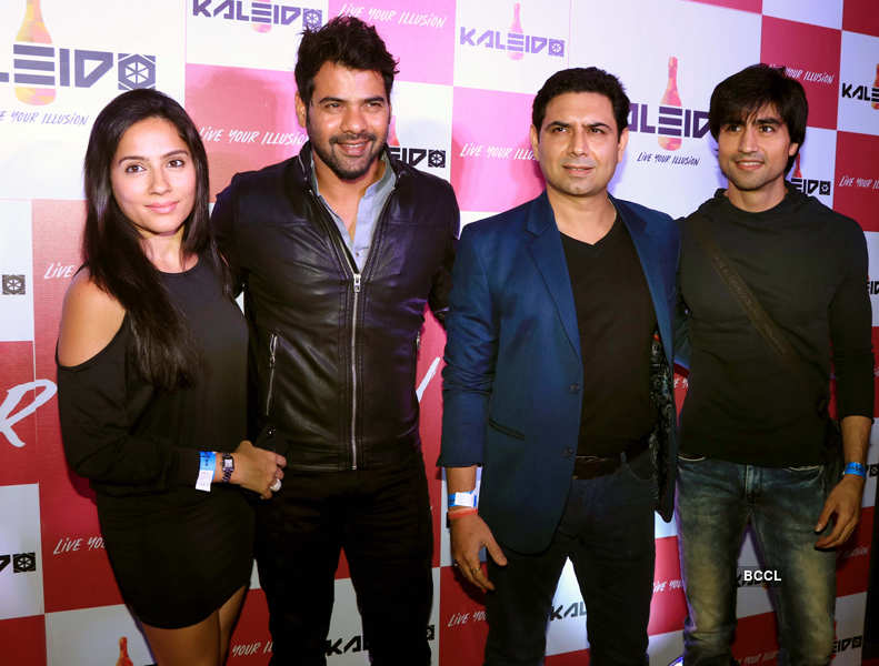 TV celebs at a bar launch