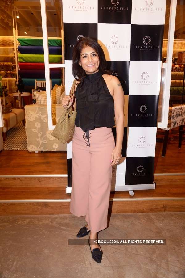 Shaheen Abbas launches her collection ‘Oro Crudo’