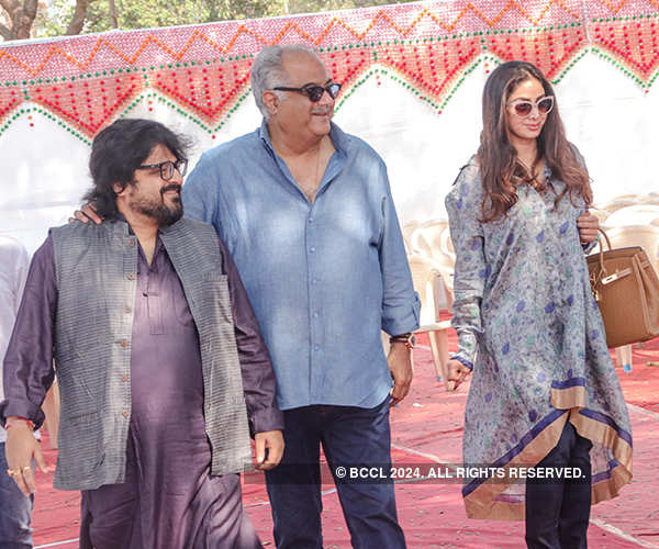 Bollywood celebs attend Anurag Basu's Saraswati Puja