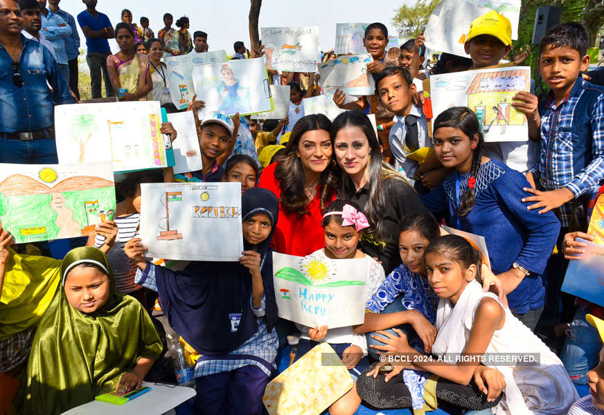Sushmita Sen celebrates Republic Day with children