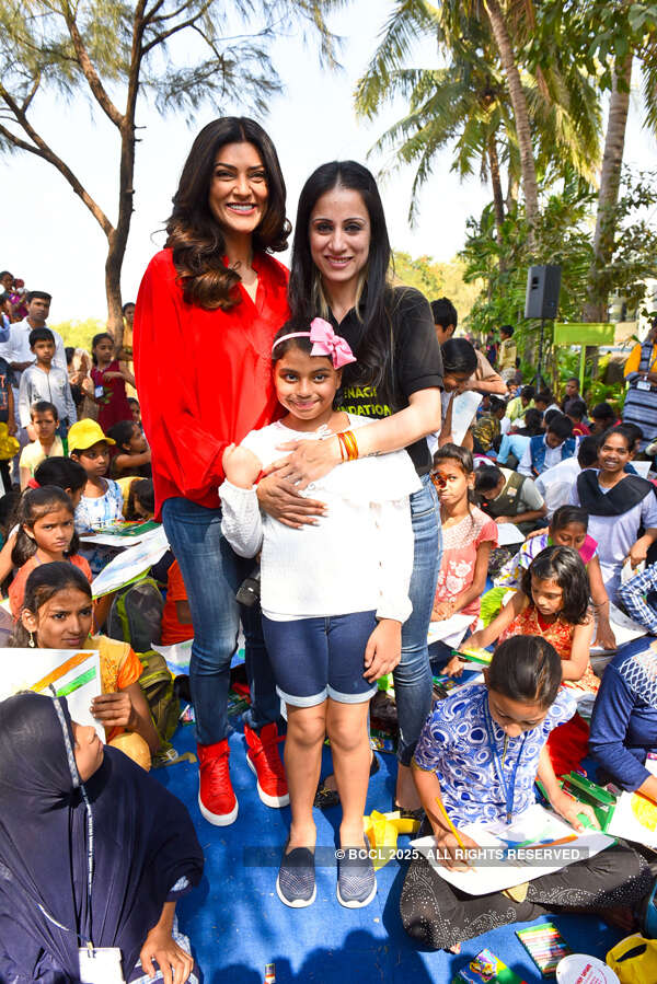 Sushmita Sen, Alisah Sen and Rouble Nagi