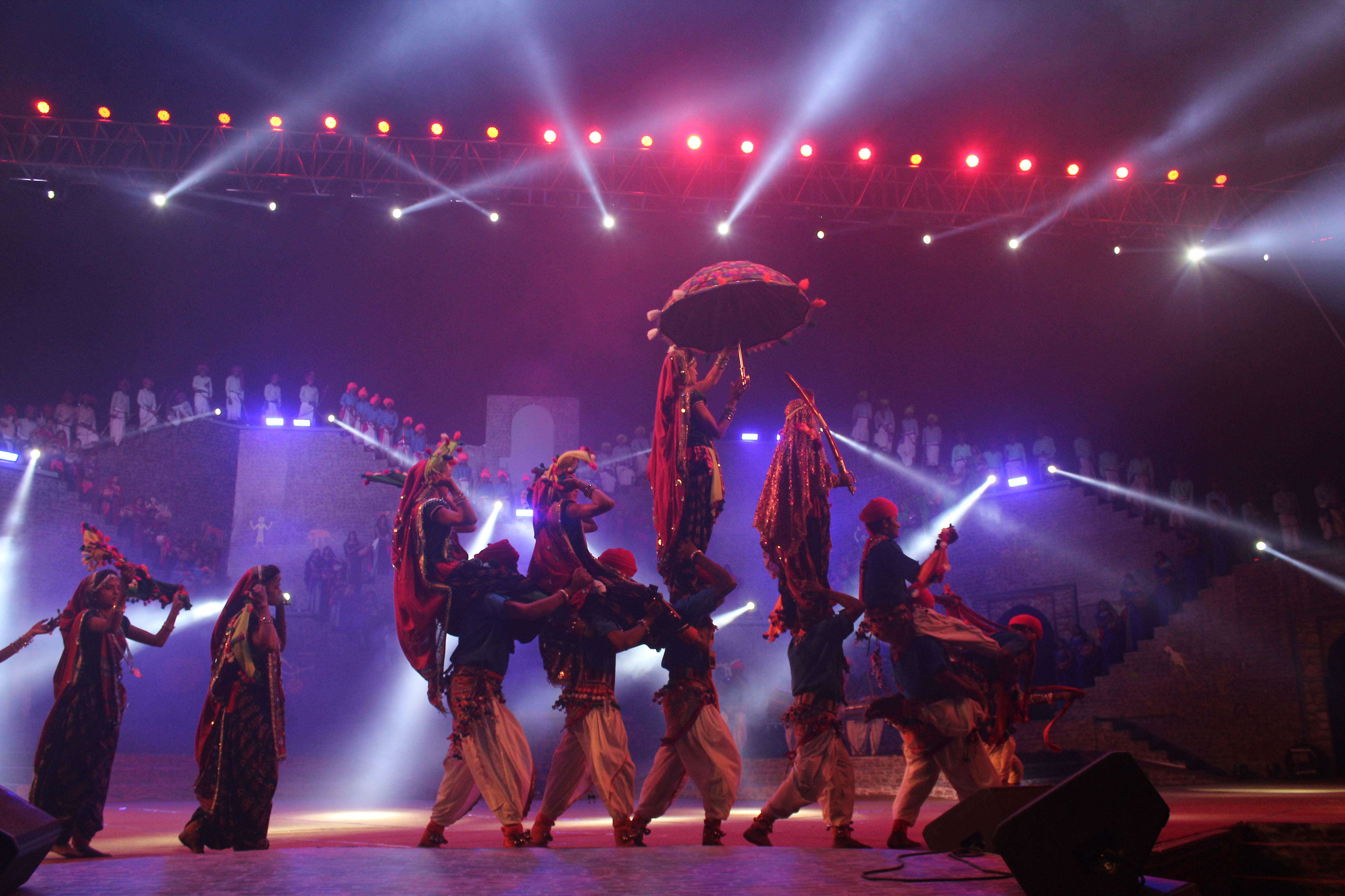 NSD: 500 artists bring culture of Bhil to Bhopal | Events Movie News ...