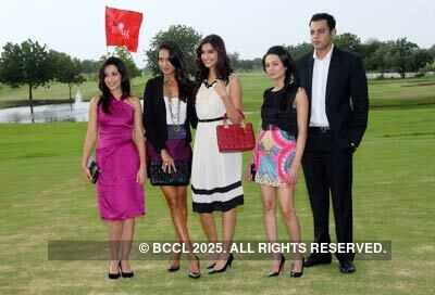 'Aisha' cast @ Golf Club