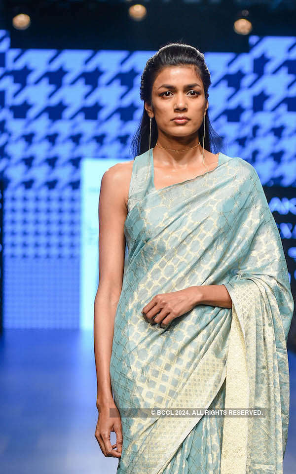 Fashion Week Mumbai '18: Day 2: Hemang Agrawal