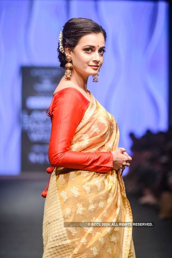 Fashion Week Mumbai '18: Day 4: Sanjukta Dutta