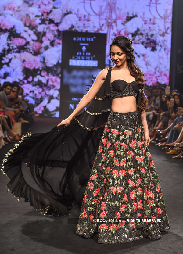 Fashion Week Mumbai '18: Day 5: Julie