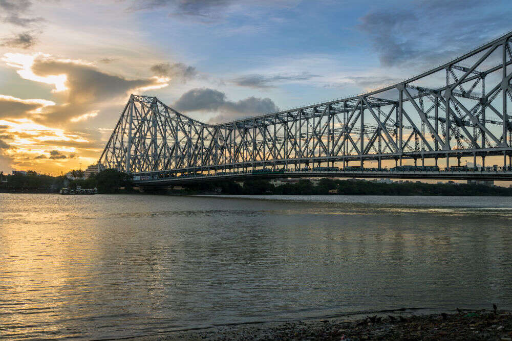 Facts of Howrah Bridge : Lesser-known facts about Kolkata’s Howrah ...