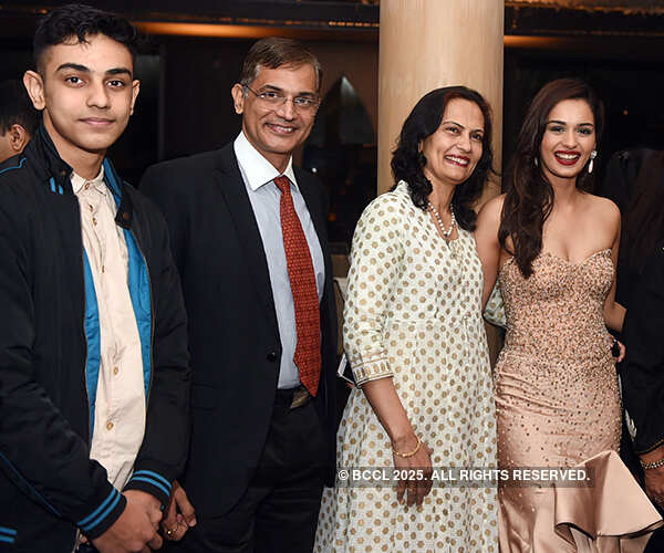 Dalmitra Chhillar, Mitra Basu Chhillar, Neelam Chhillar and Manushi Chhillar