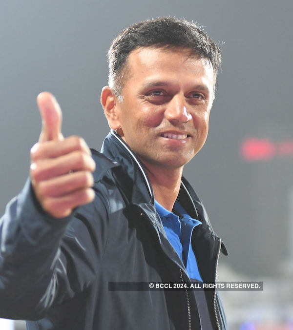 Rahul Dravid paid Rs. 2.4 crores as professional fees by BCCI