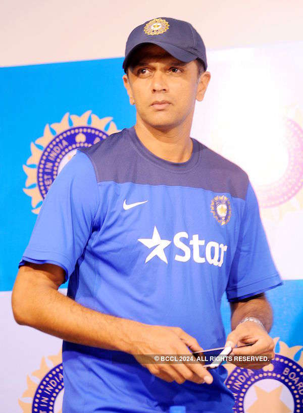 Rahul Dravid paid Rs. 2.4 crores as professional fees by BCCI