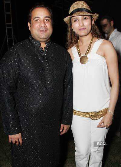 Aashmeen Munjal and Ustaad Rahat Fateh Ali Khan