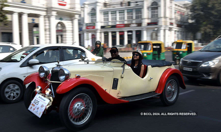 Vintage car rally grabs eyeballs in Delhi