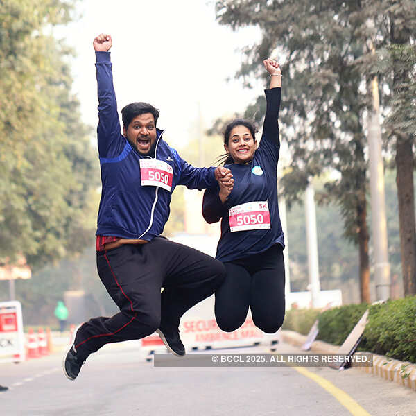 Couples run in Gurgaon for Valentine's Day