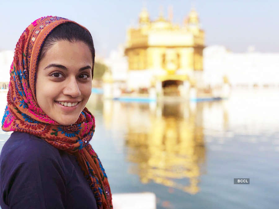 Pictures of famous personalities at shrines