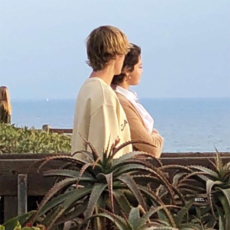Justin Bieber and Selena Gomez take the internet by storm with their PDA pictures