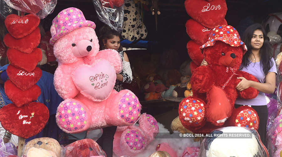 Valentine's Day celebrations across the world
