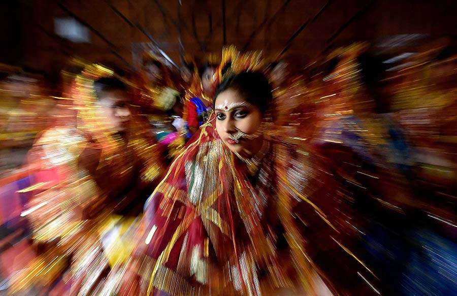 NGO organises mass wedding in Kolkata