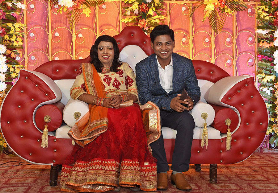 Pramodini Roul alias Rani, an acid attack victim gets engaged to Saroj Sahu  in Lucknow - Photogallery