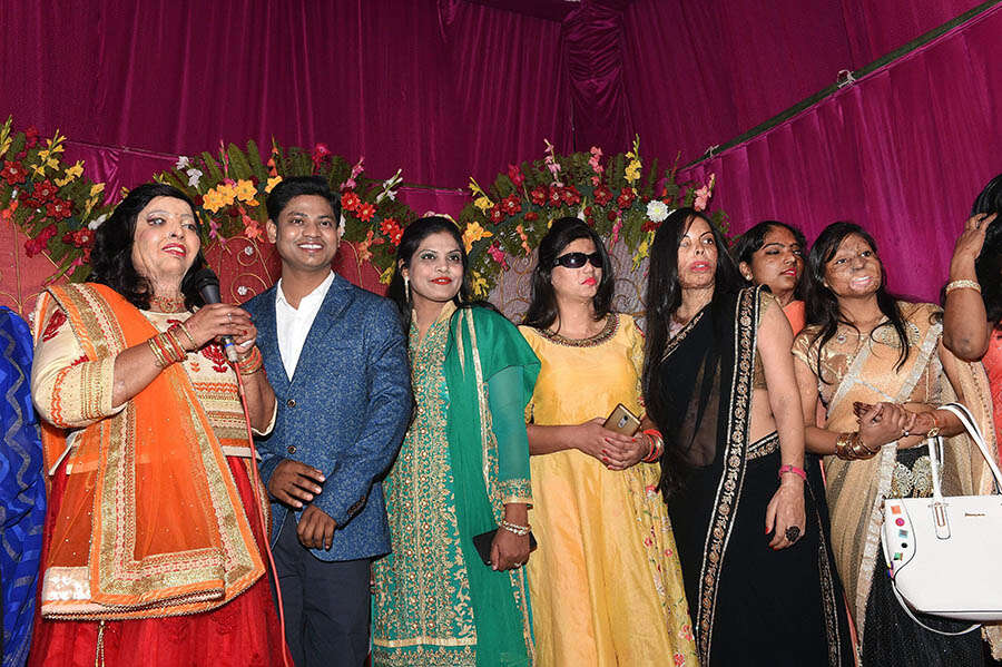 Pramodini Roul alias Rani, an acid attack victim gets engaged to Saroj Sahu  in Lucknow - Photogallery