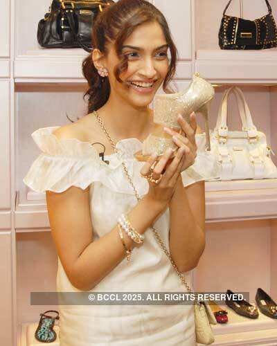 Sonam @ DLF Emporio 