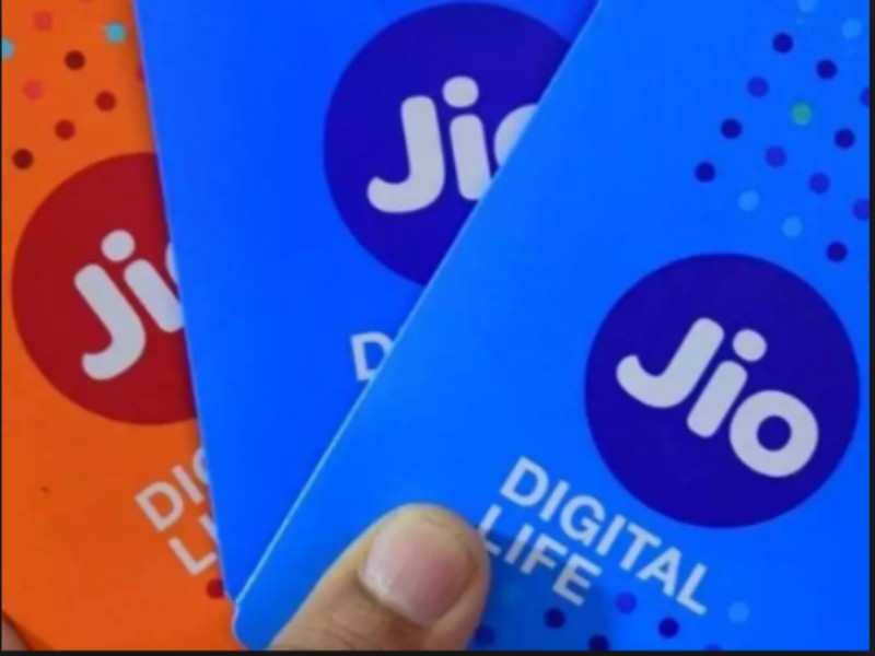 Download Reliance Jio is offering Rs 2,200 cashback on these ...