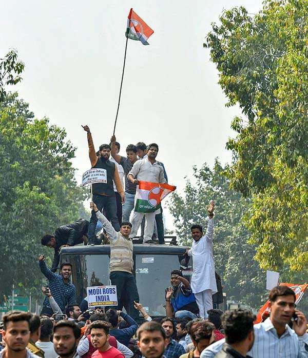 Congress holds protest against Nirav Modi