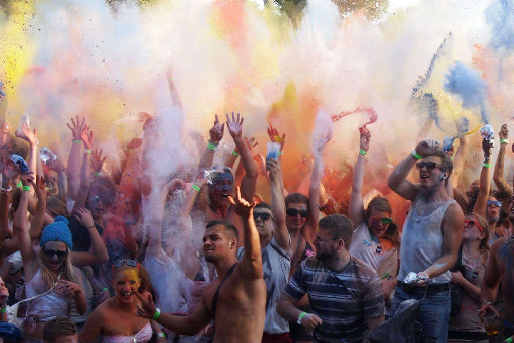 holi celebration in jaipur