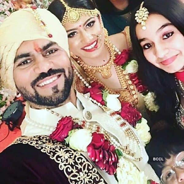 Newly-weds Gaurav Chopra and Hitisha's wedding reception
