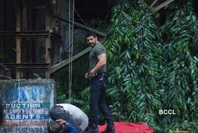 John unveils 'Jhoota Hi Sahi'