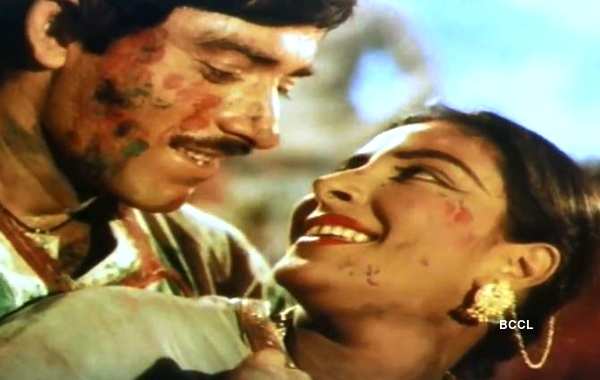 Holi celebration in Indian movies