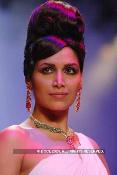 IIJW'10: Varuna D Jani