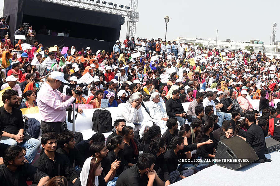 Celebs attend Rape Roko campaign