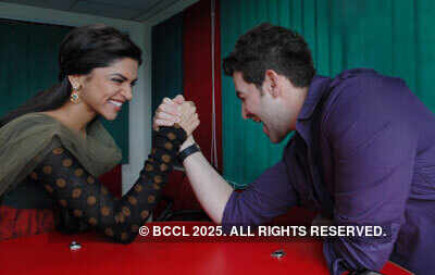 Promo: 'Lafangey Parindey'