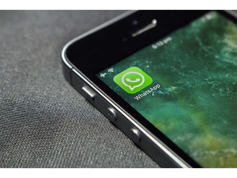 AppleCarplay too gets WhatsApp integration