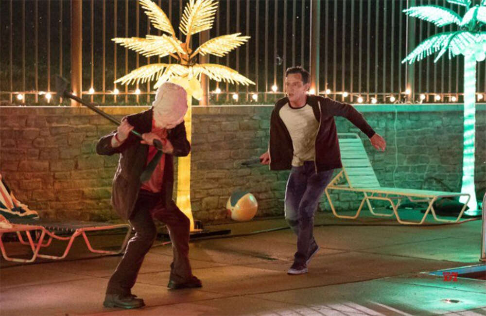 The-Strangers-Prey-At-Night6