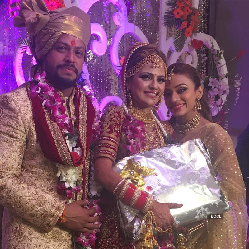 'Ishqbaaz' fame Vividha Kirti marries childhood friend Varun