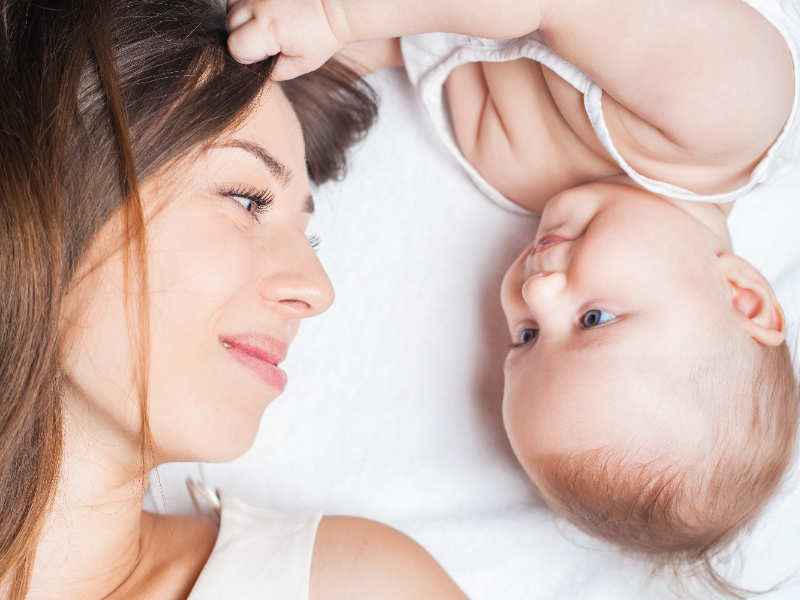 5 ways to reverse post-pregnancy hair loss | The Times of India