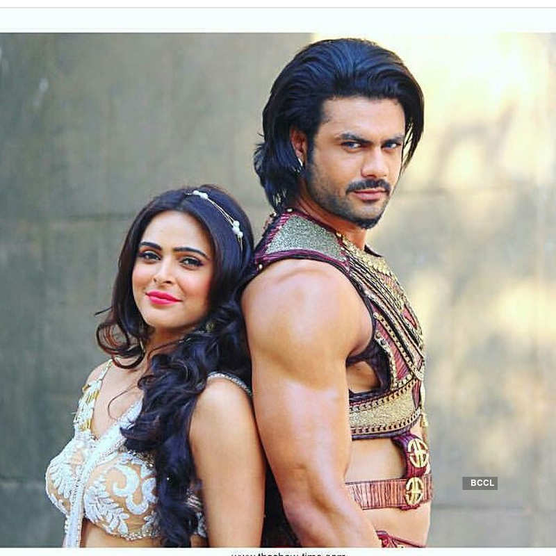 Is Madhurima Tuli Dating Her Chandrakanta Co Star Vishal Aditya Singh Here S The Details The Etimes Photogallery Page 4