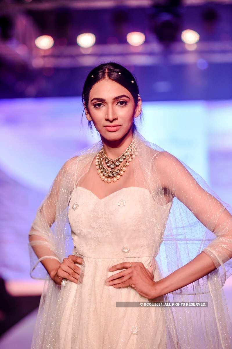 Bombay Times Fashion Week 2018: Rina Dhaka - Poonam Soni - Day 2