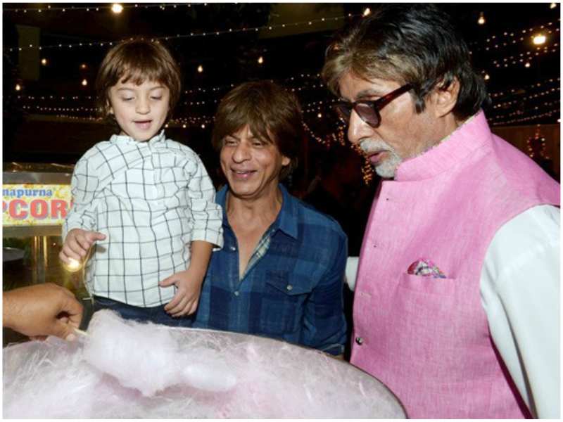 SRK and AbRam’s fan moment