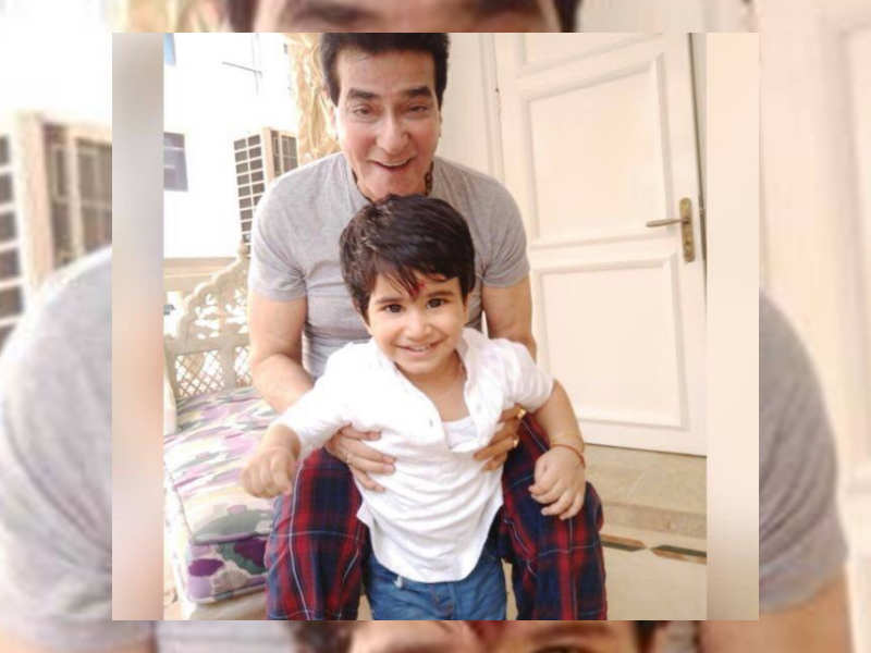 Laksshya Kapoor poses for a cute click with "dada" Jeetendra on his birthday