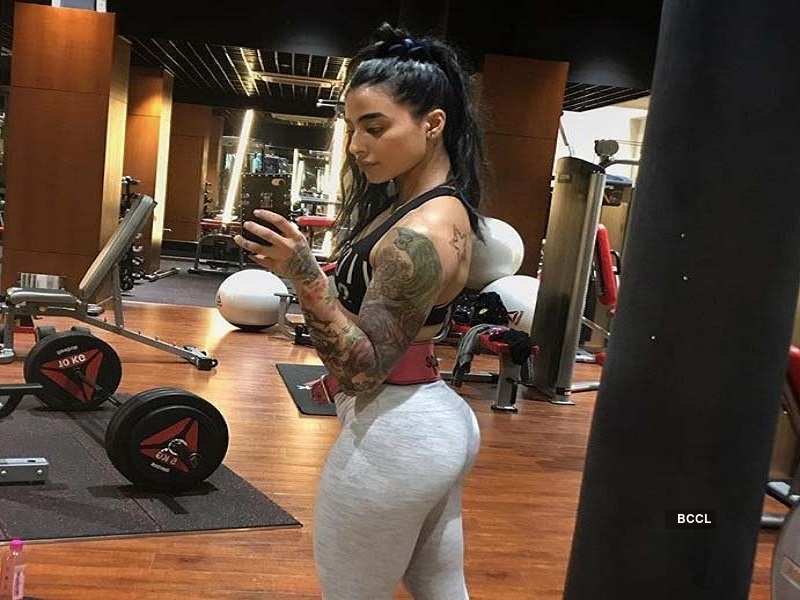 Bani J looks Effortlessly Sexy in her Latest Photo Shoot 