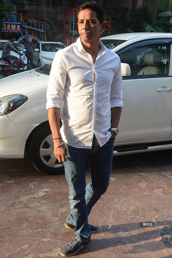 Bollywood celebrities attend Vishal Bhardwaj’s mother’s prayer meet